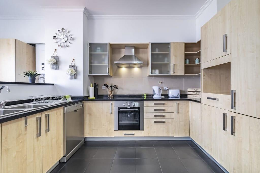 Cozinha com vista para o mar