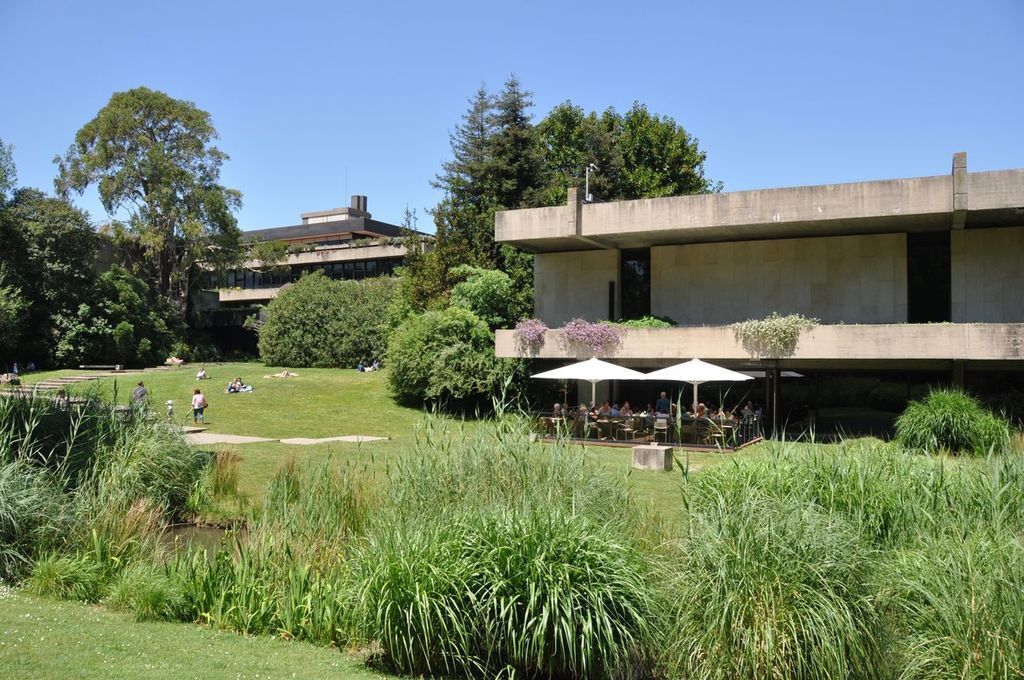 Gulbenkian public garden