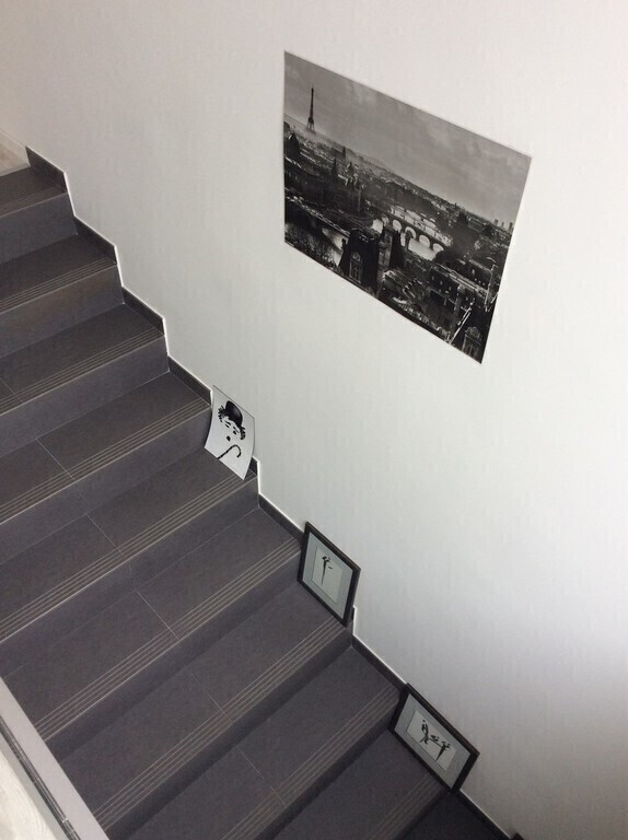 2nd floor's stairway