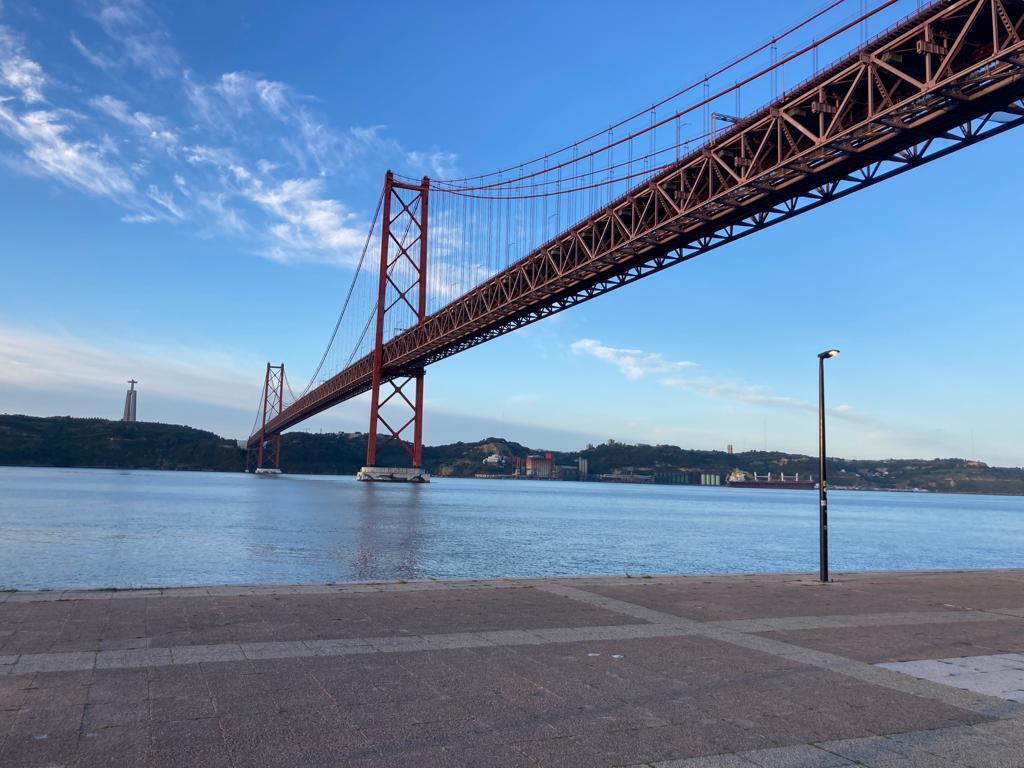 25 Abril Bridge