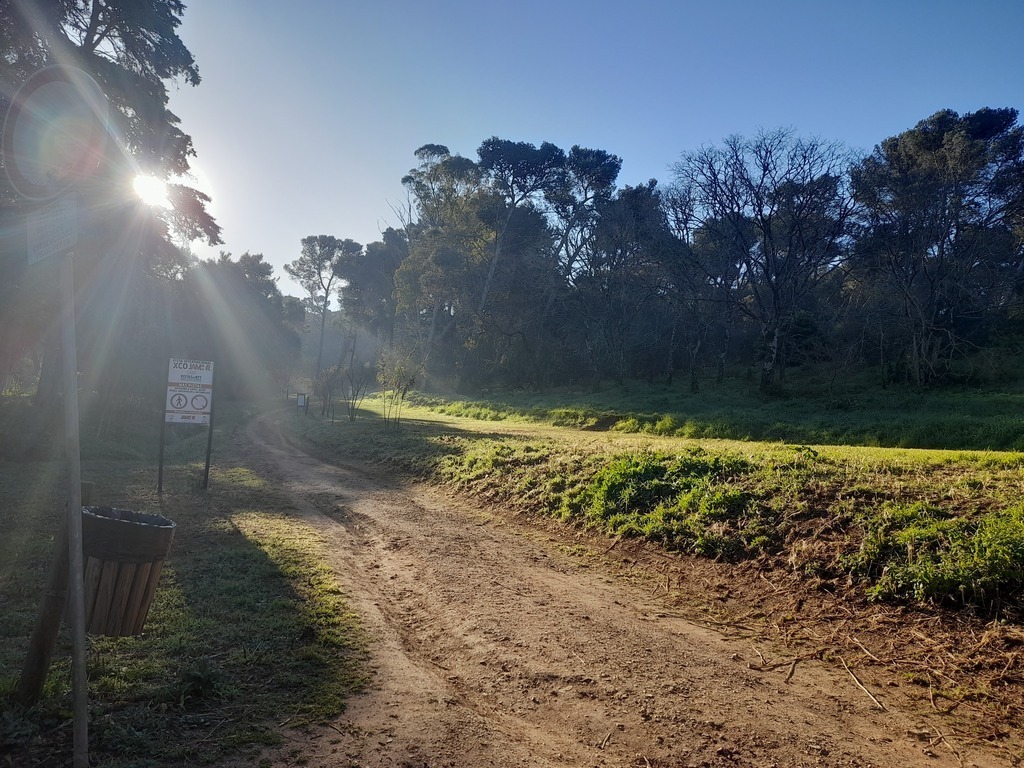 Jamor Park (5 mnts walk)