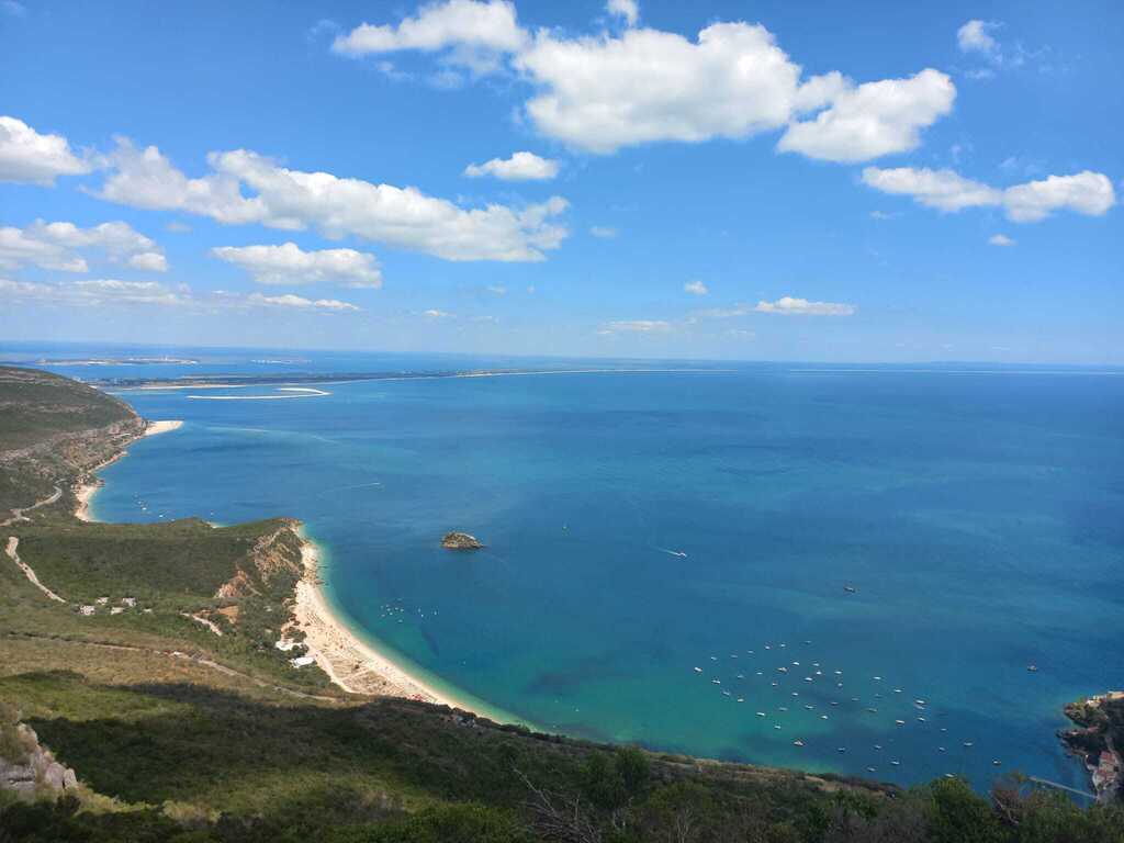 Head south for 45min to discover "Arrábida", a truly magical place.