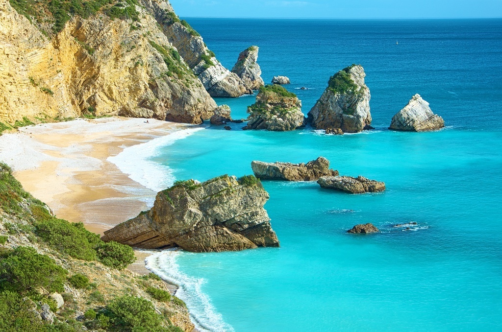 Strand Ribeira de Cavalo (3 km)-Ribeira de Cavalo beach (3km)