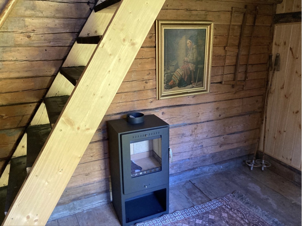 Entrance/mudroom of Honeymoon Suite