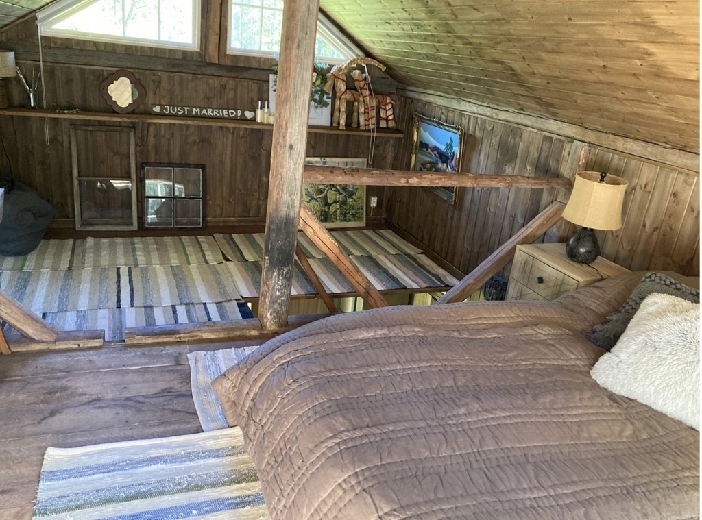 Honeymoon Suite photo 1  