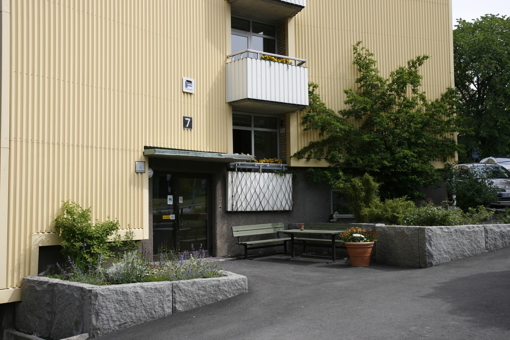 Vår entré på framsidan