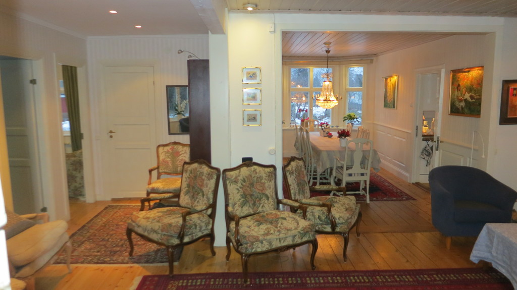 Living- + dining room