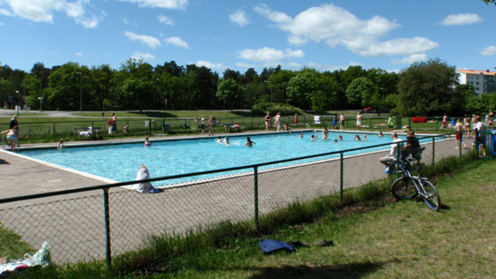 Public swimming pool