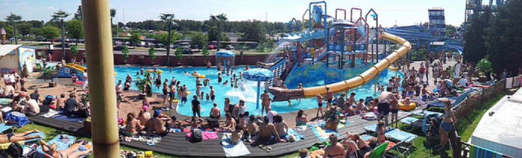 5 minutes walk to Äventyrslandet. 