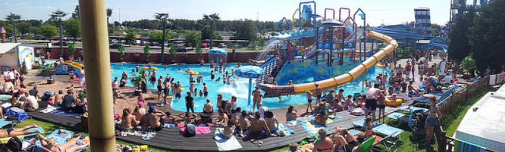 5 minutes walk to Äventyrslandet. 