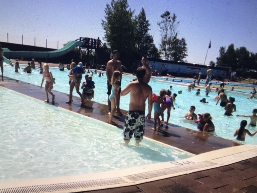 Free entrance to 3 public swimming pools, 10 min walk from us. Located by the sea.