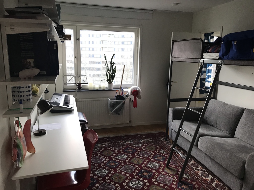 Sleeping room 2, with bunk bed (90x200) and sofabed (140x200 cm)