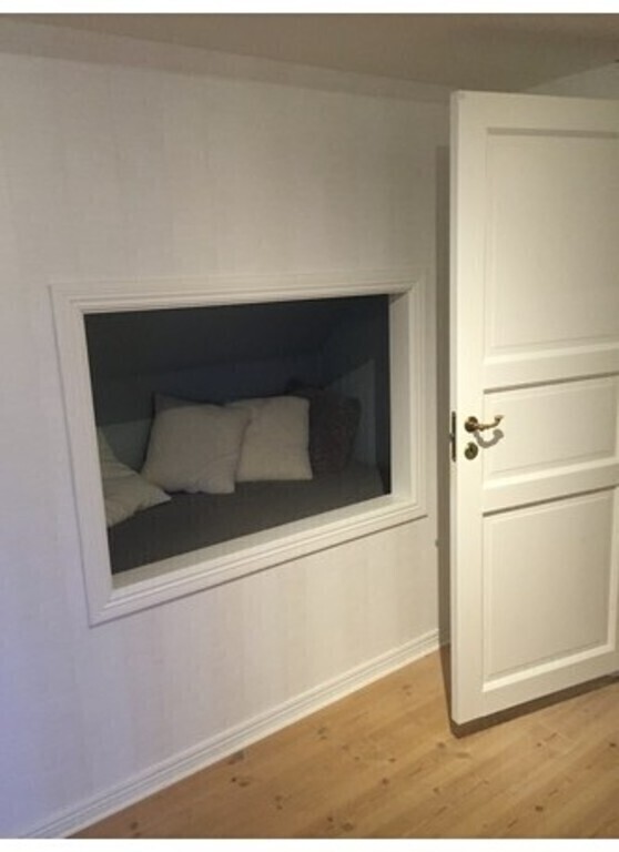 Our little cozy bed recess upstairs :-) (possible for an adult to sleep in)