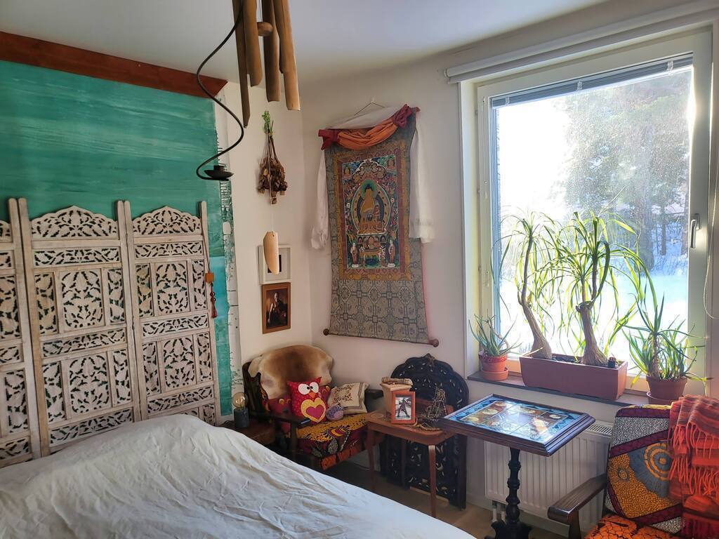 Bedroom entrance facing right