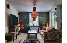 Livingroom seen from entrance/front door