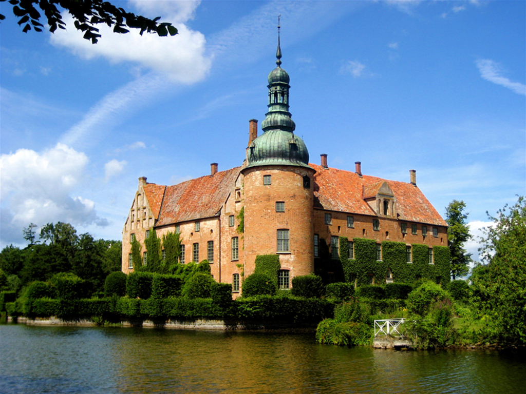 Skåne has plenty of castles and strongholds. Many of them are open for visitors. 
