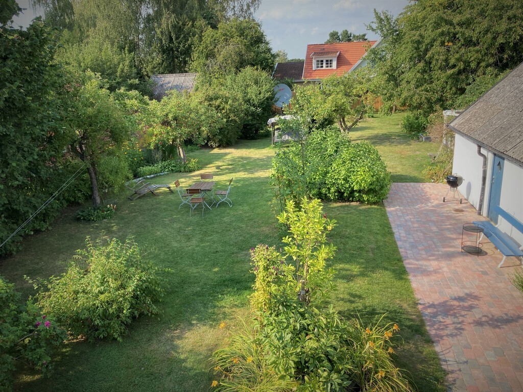 The garden seen from the upper floor