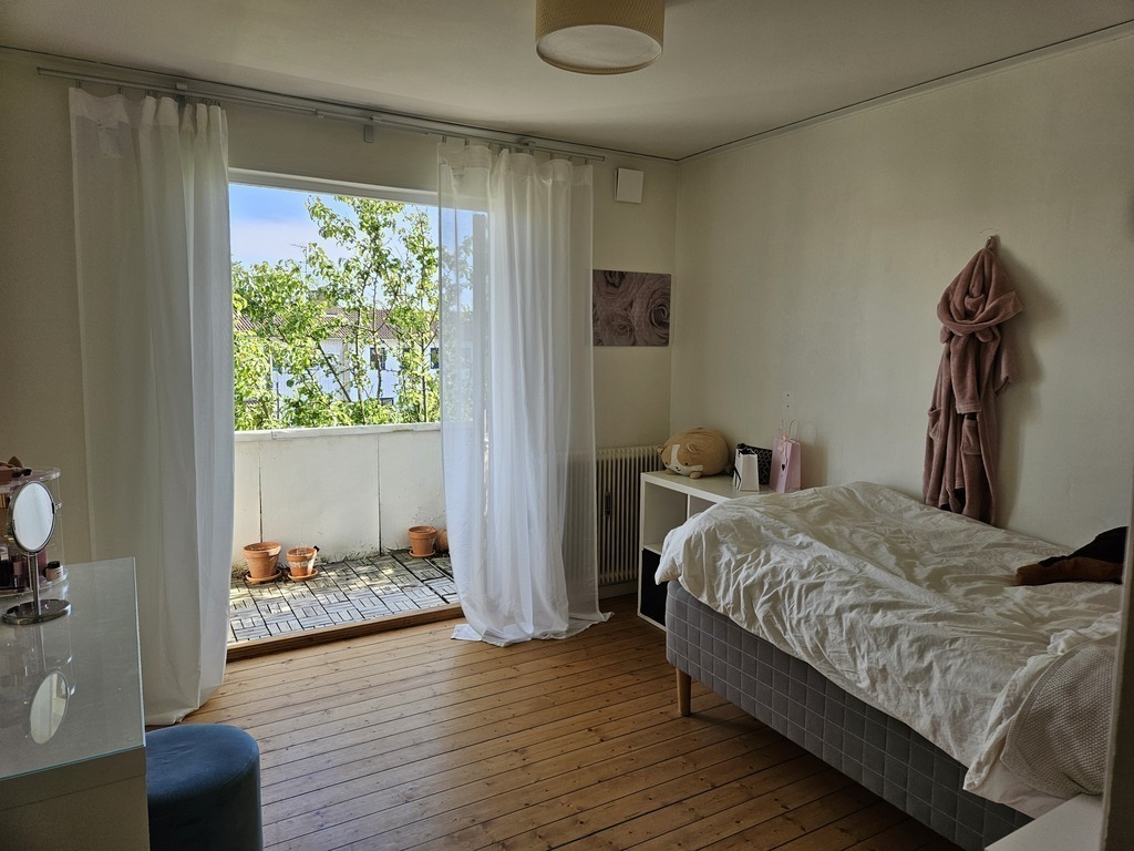 Bedroom 1 (3) with balcony, first floor