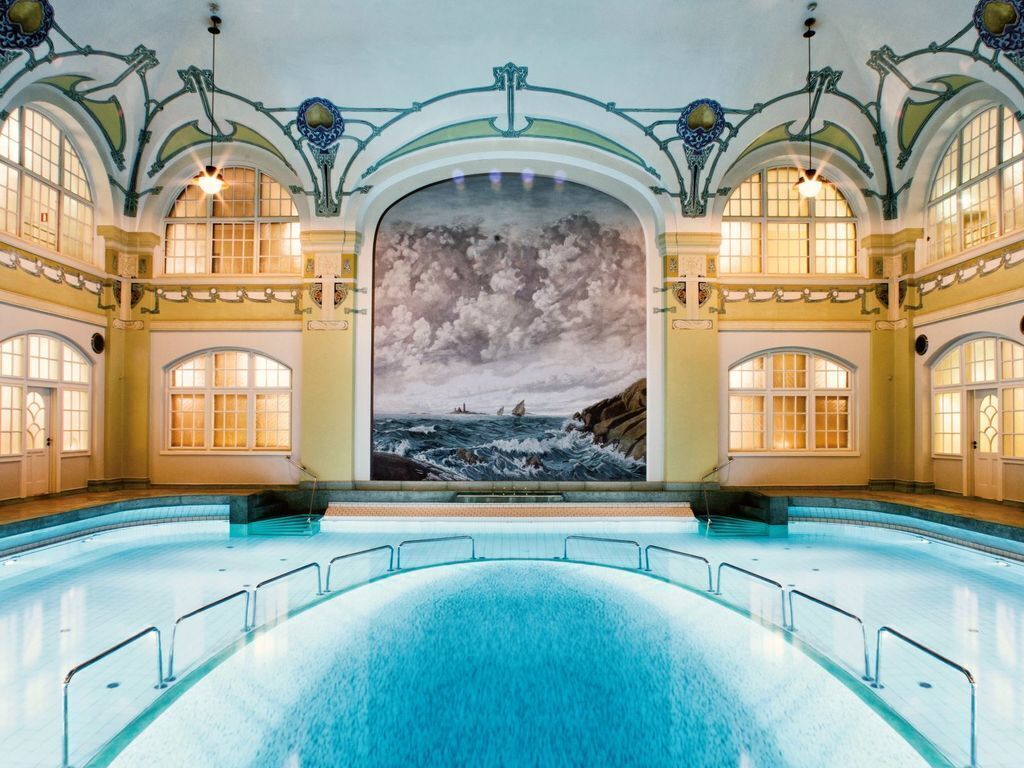 Hagabadet City Spa (20 min. by bus)