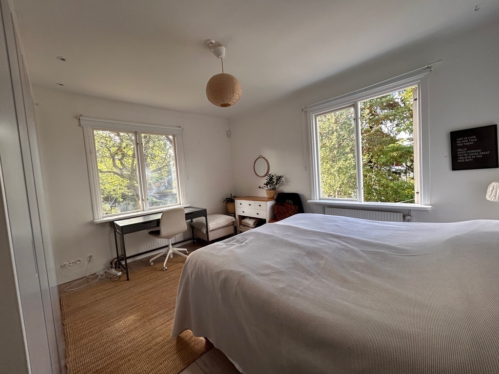 First floor: one of (four) bedrooms (Master bedroom)