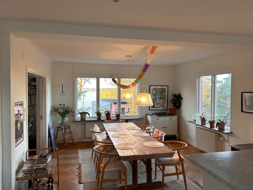 Dining room. View from kitchen