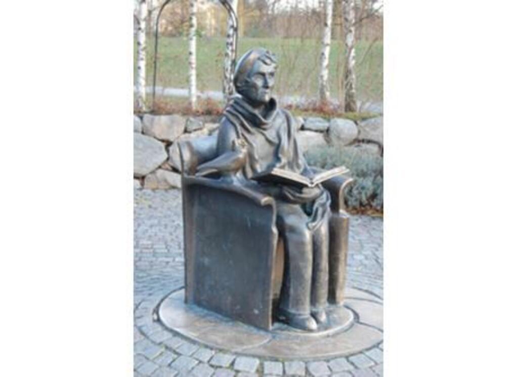 Astrid Lindgren outside Junibacken.
