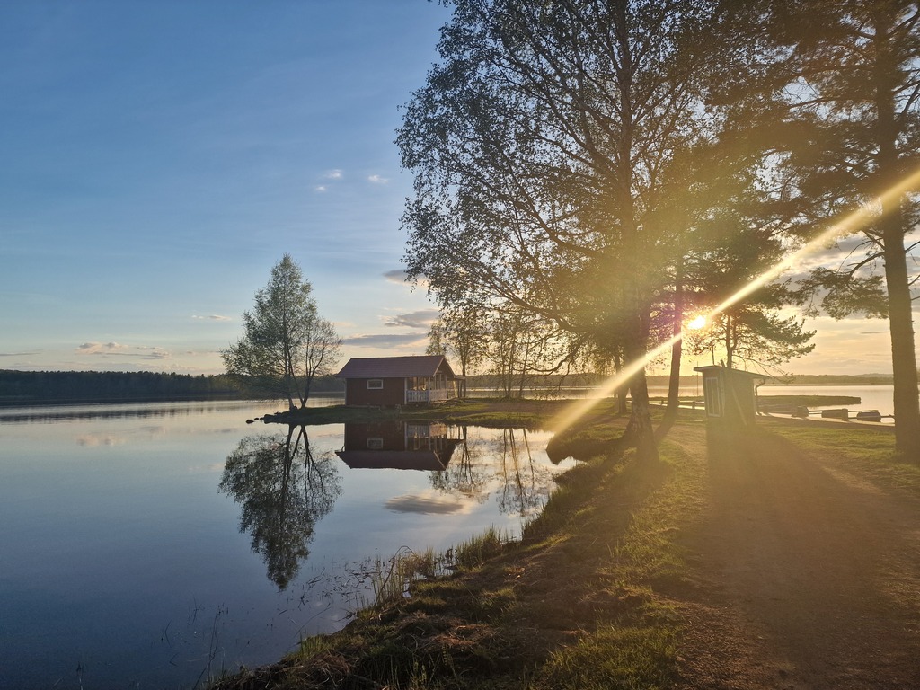 There is a lot of beautiful lakes in the area