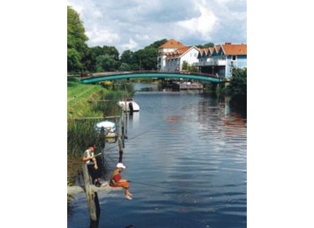 The town of Kungsbacka (7 km)