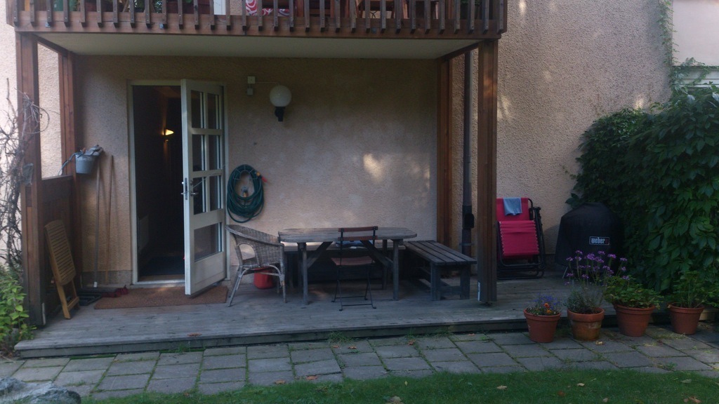 Instead of a balcony, we have a teracce outside. But the agreement is to move around in the garden to. 