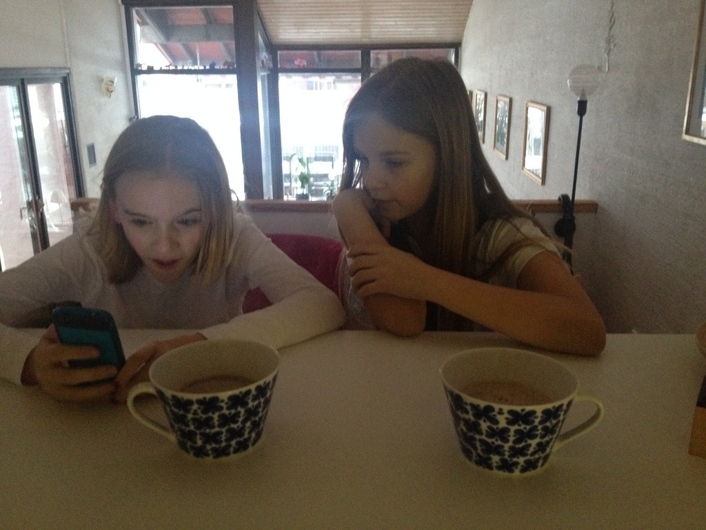 The bar counter works fine for a quick "fika"