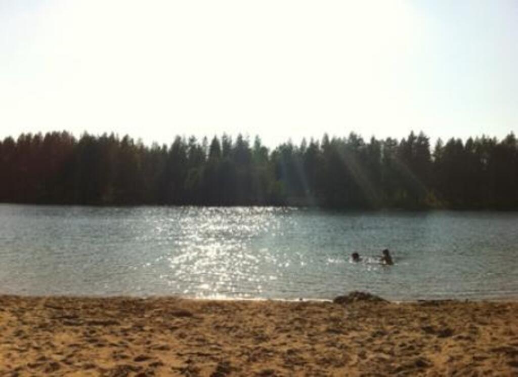 15 minutes by car from our house is the small lake "Aldersjön". A popular destination for families in the summer.