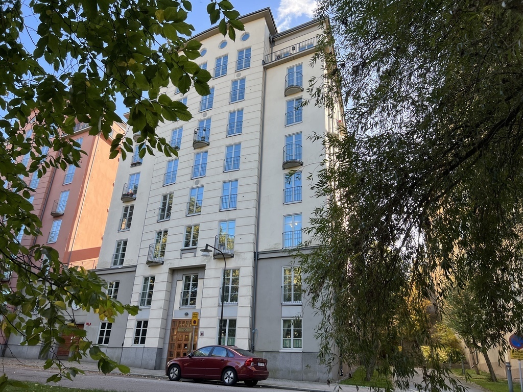 Our house, we live on the 4th floor 