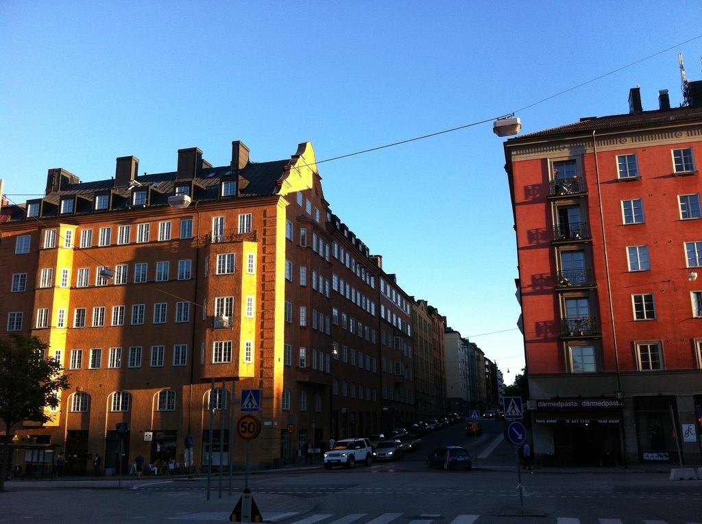 Our house to the left, our apartment on the 5th floor. Yes, there is an elevator!