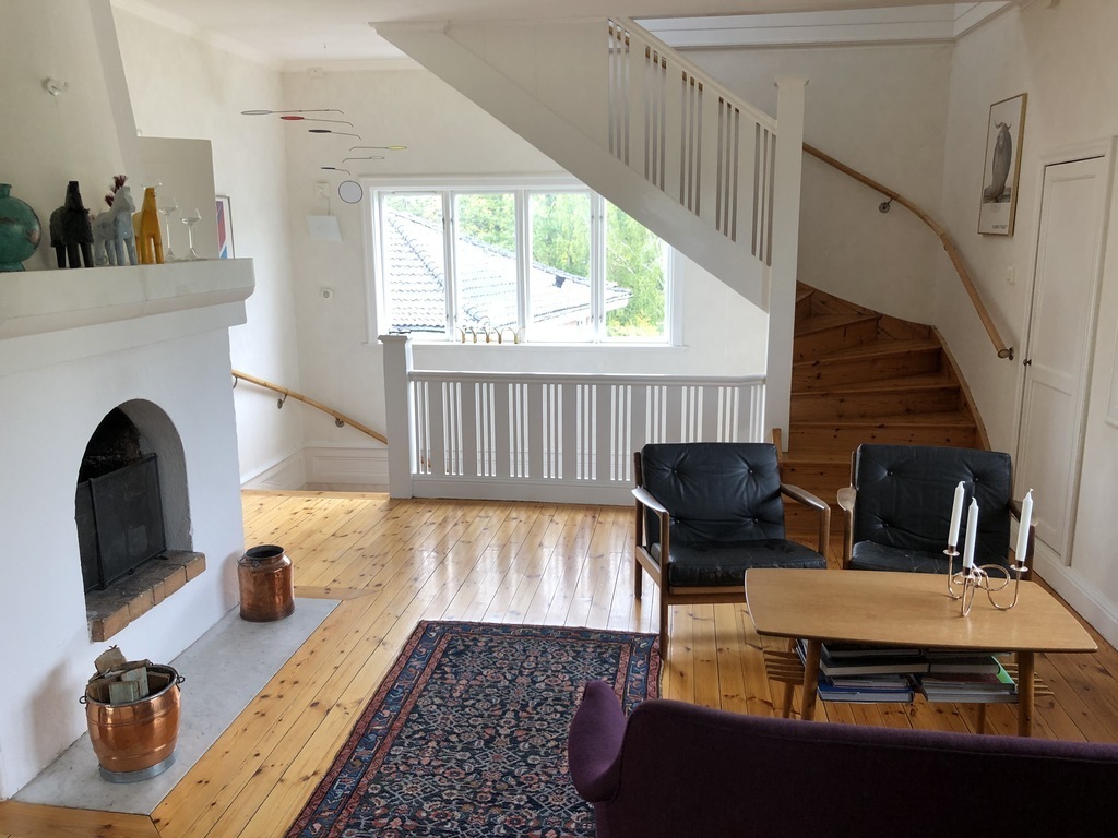 second living rom second floor