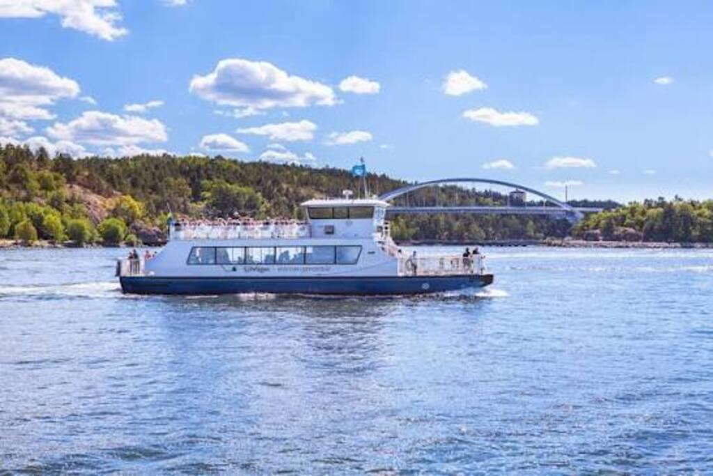 Boat from Lidimgö to Central Stockholm. Public Tsansport with same prices as local train.