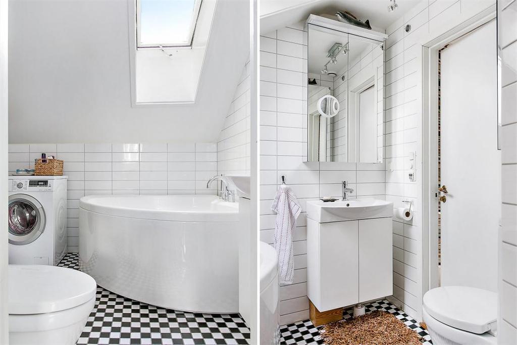 Bath room (washing machine available)