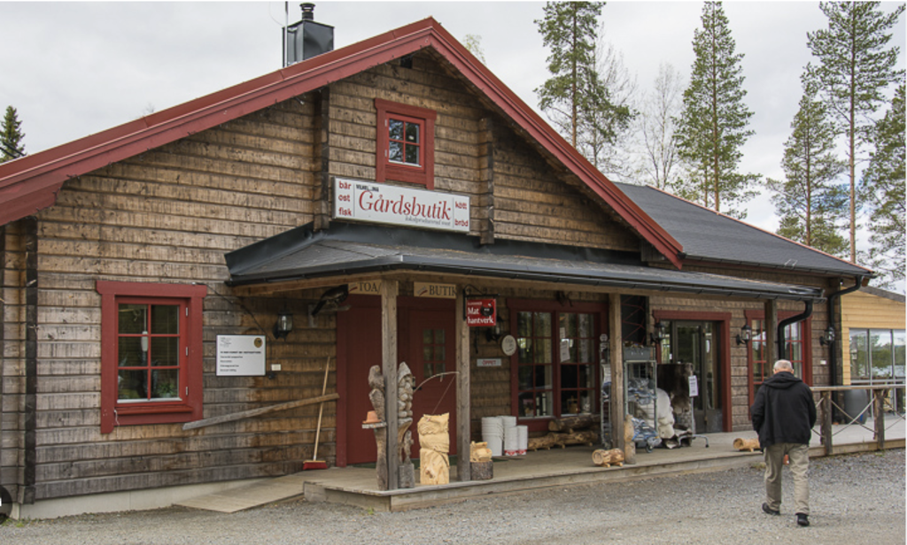 This is a very popular restaurant 3 km from Vilhelmina centrum, they have all sorts of smoked fish and meat, you cant miss it 