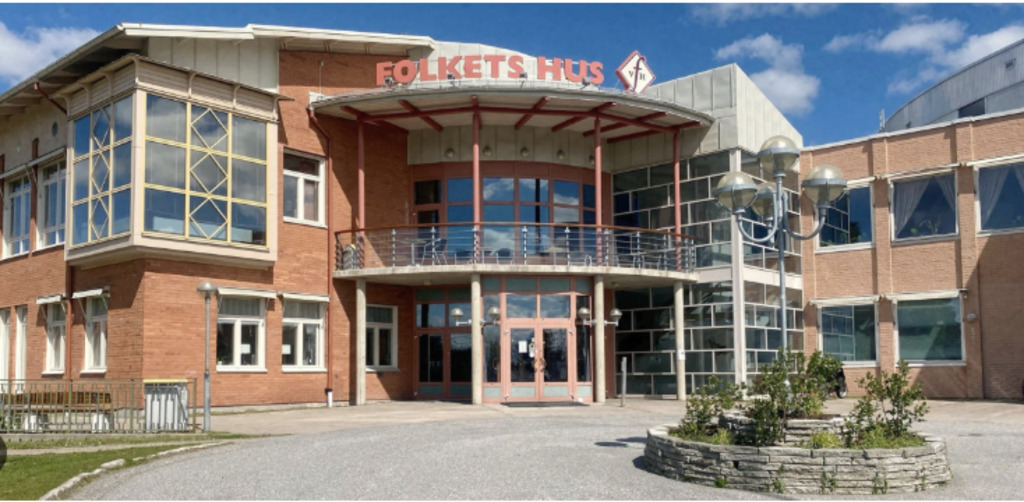 Folkets hus, a place to meet and eat, to swim, go to the library........