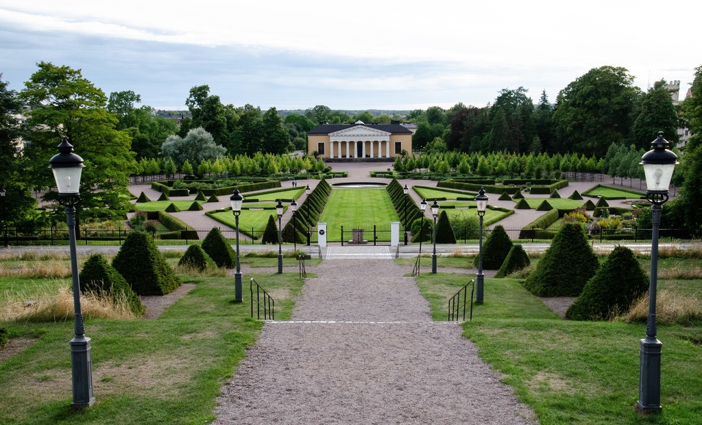 The botanical garden 