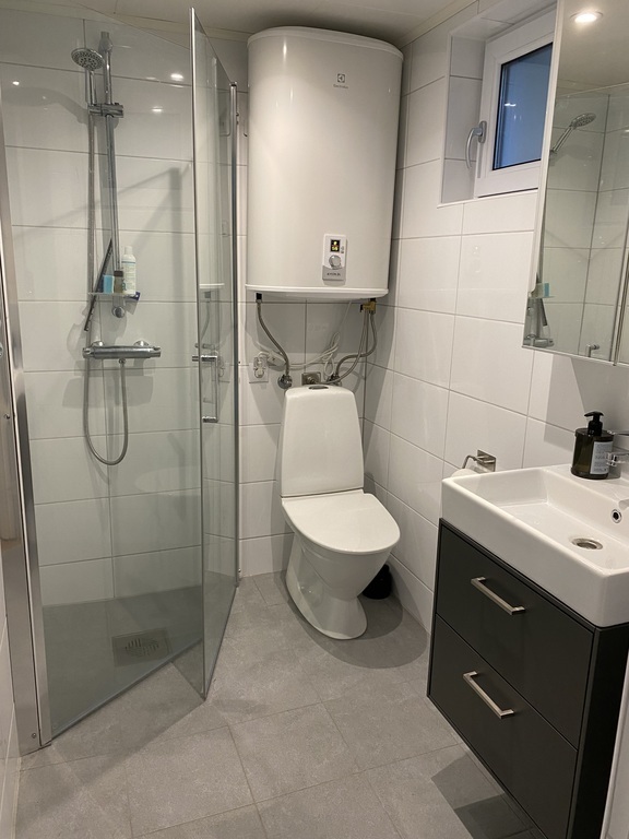 Shower room in guest house