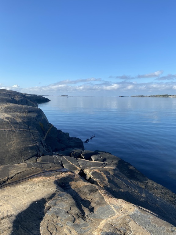 Smitska udden (5 kilometers and 10 minutes by car) 