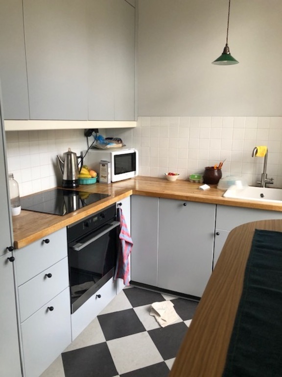 Kitchen with oven, dish washer, micro oven, coffee percolater.
