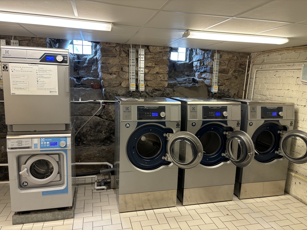 House washroom, both bookable and non-bookable machines available 