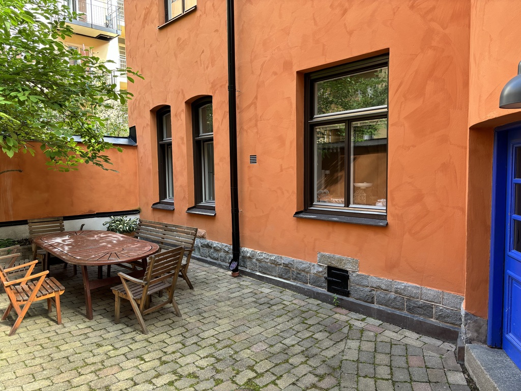 Second backyard, evening sun