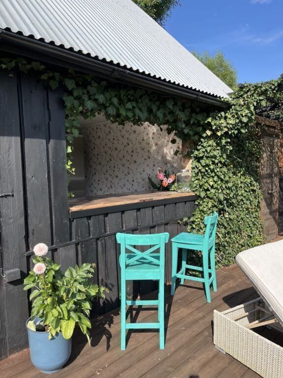 outdoor bar at the terrace 