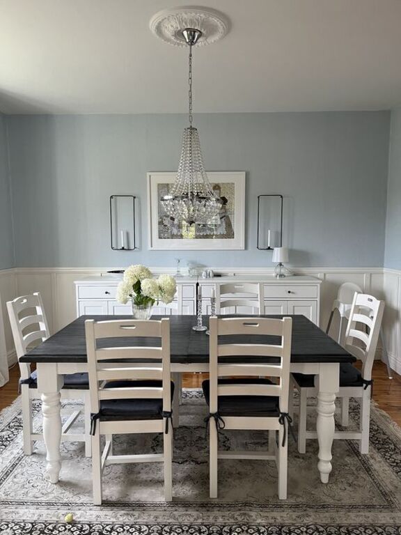 dining table with 6- 8 chairs