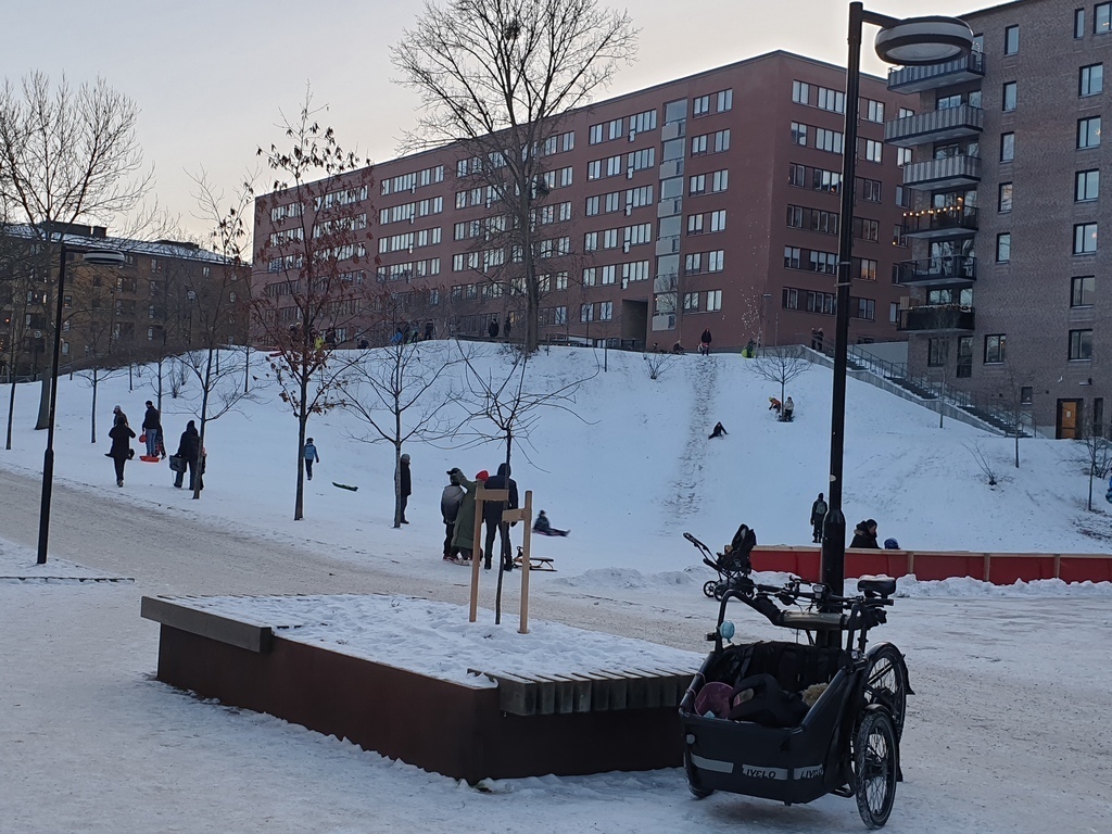 Sledding nearby. Tantolunden also has great slopes.