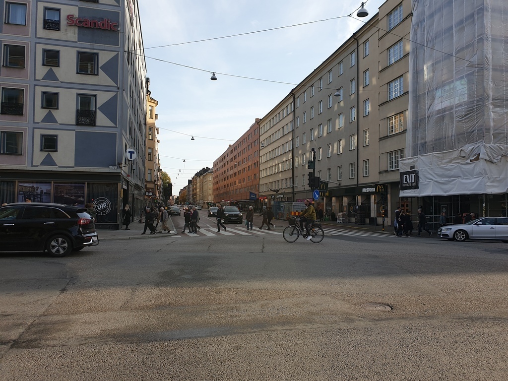 Medborgarplatsen. Subway entrance number two with shops.