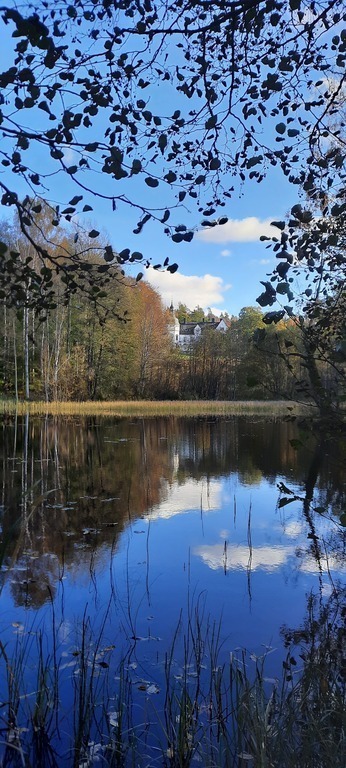 The pond at the skirts of Hellidsberget (the Hellidsmountain), just below the Hellids castle