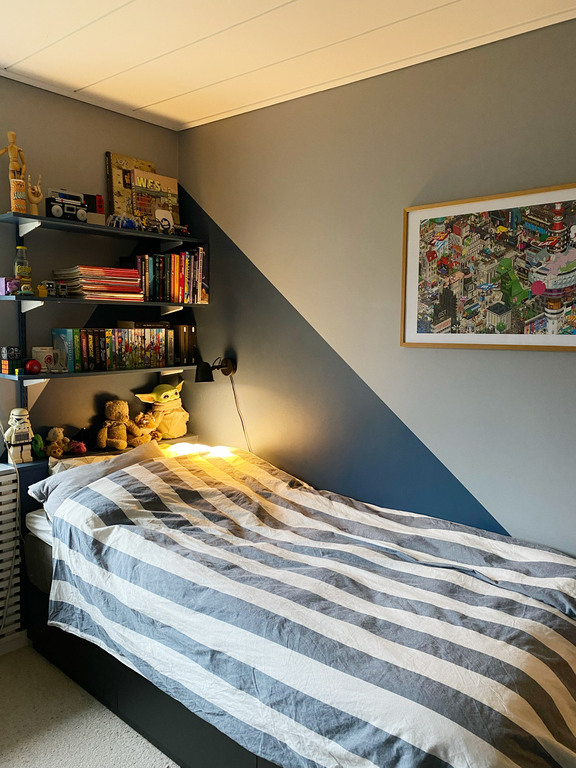 Bedroom 2 with a single bed